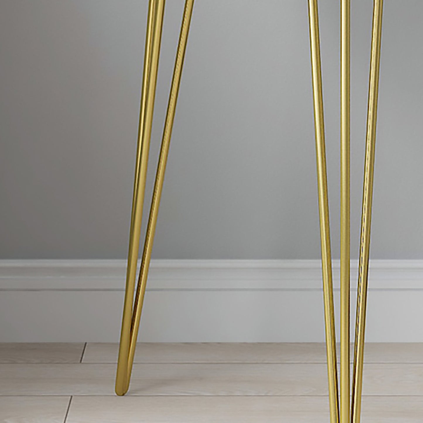 エレガントゴールドラウンドテーブル